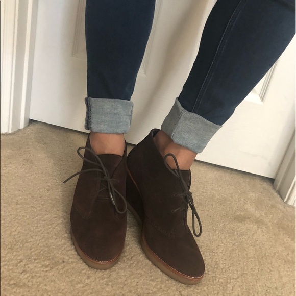 Coach - Picture 2 of 8